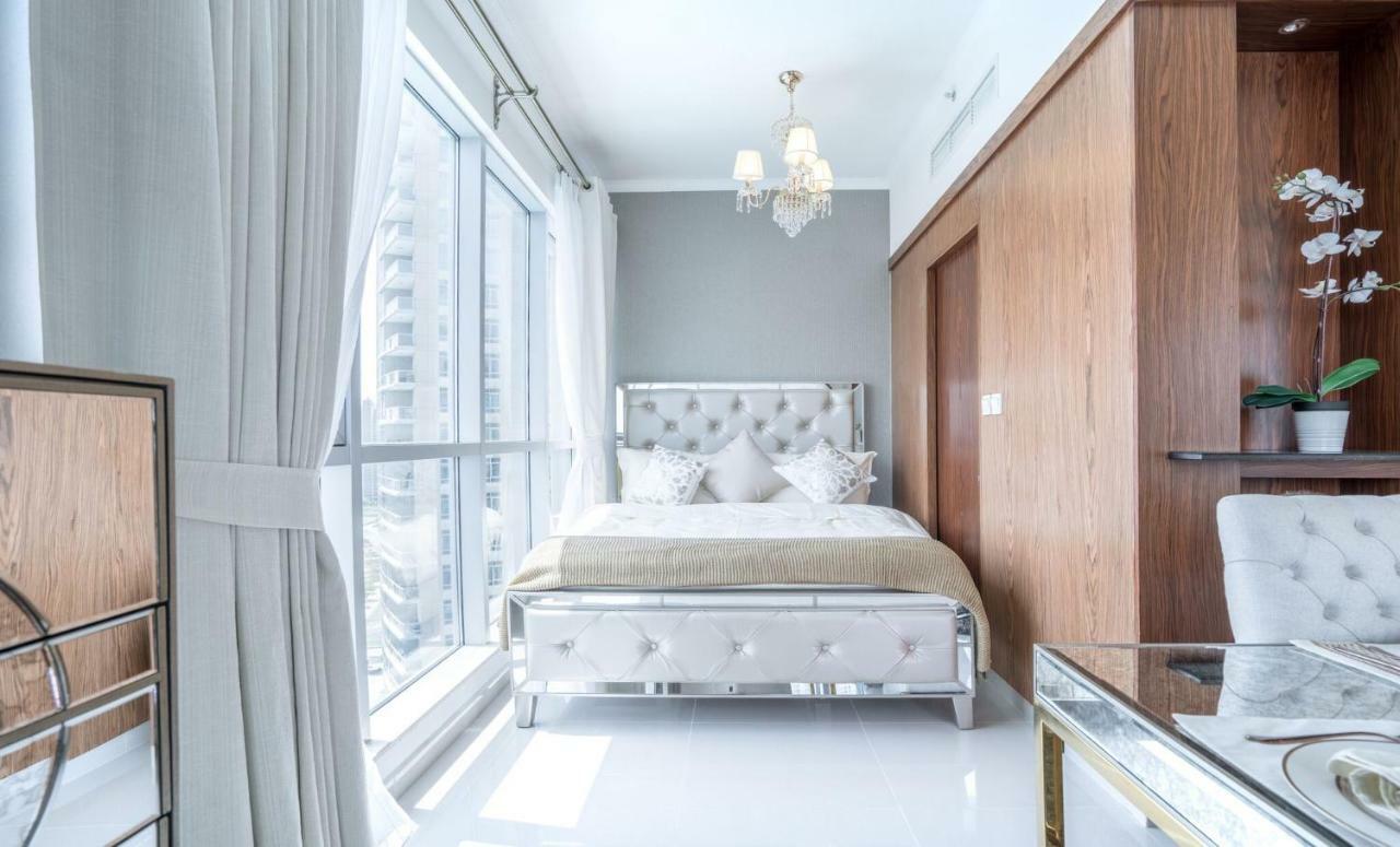 Elite Royal Apartment - Full Burj Khalifa & Fountain View - Premier - 2 Bedrooms & 1 Open Bedroom Without Partition Dubai Luaran gambar