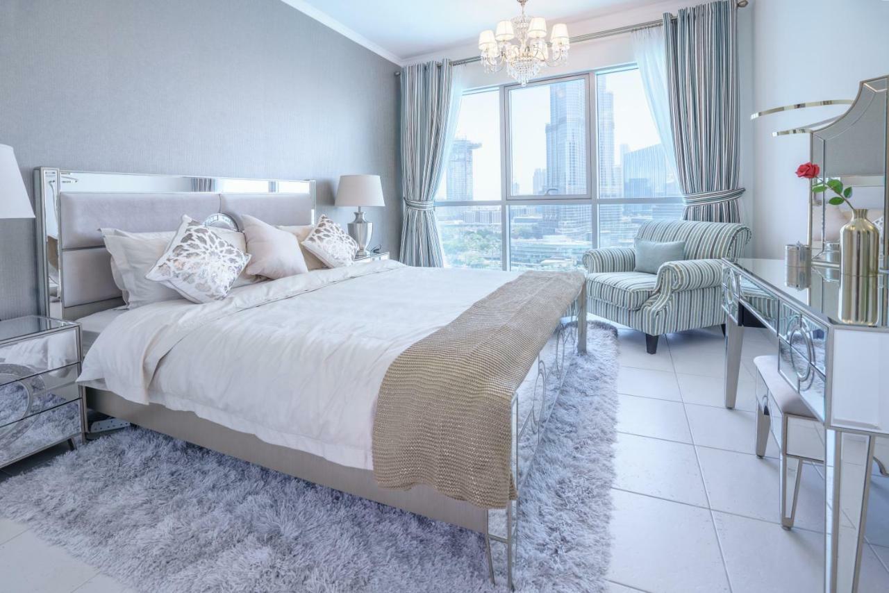 Elite Royal Apartment - Full Burj Khalifa & Fountain View - Premier - 2 Bedrooms & 1 Open Bedroom Without Partition Dubai Luaran gambar